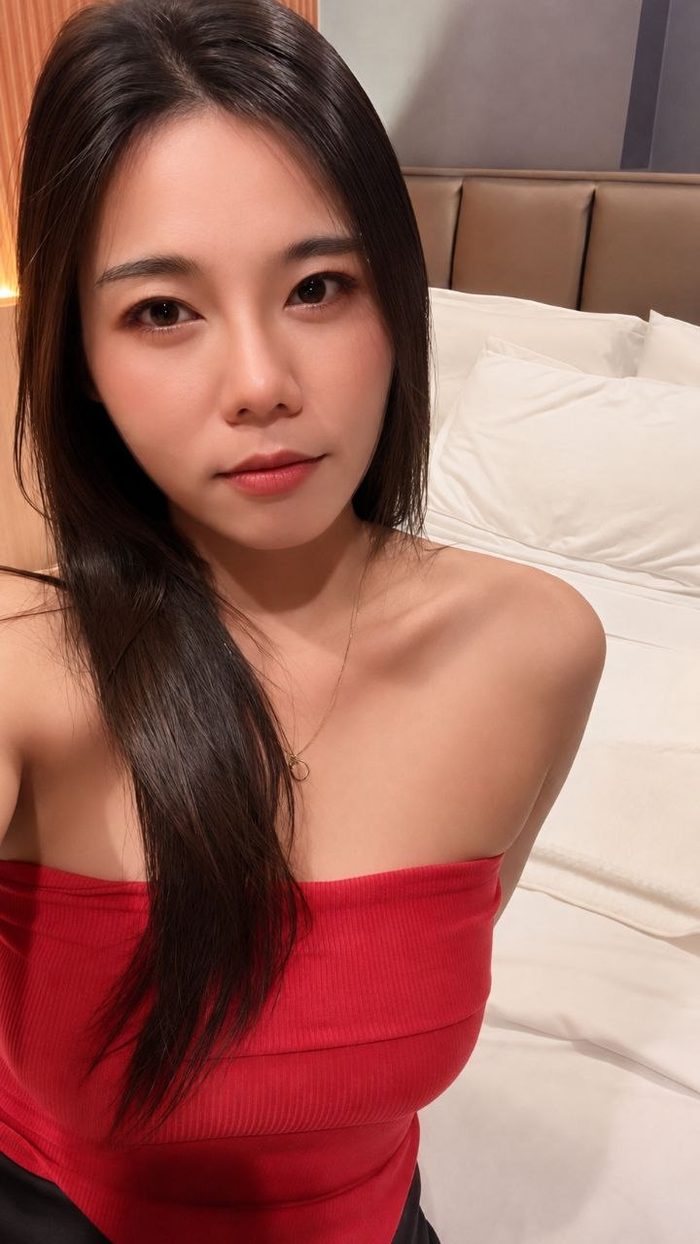 Anan, soapy and nuru massage therapist at 8 Fantasy, Sukhumvit Soi 8 Bangkok
